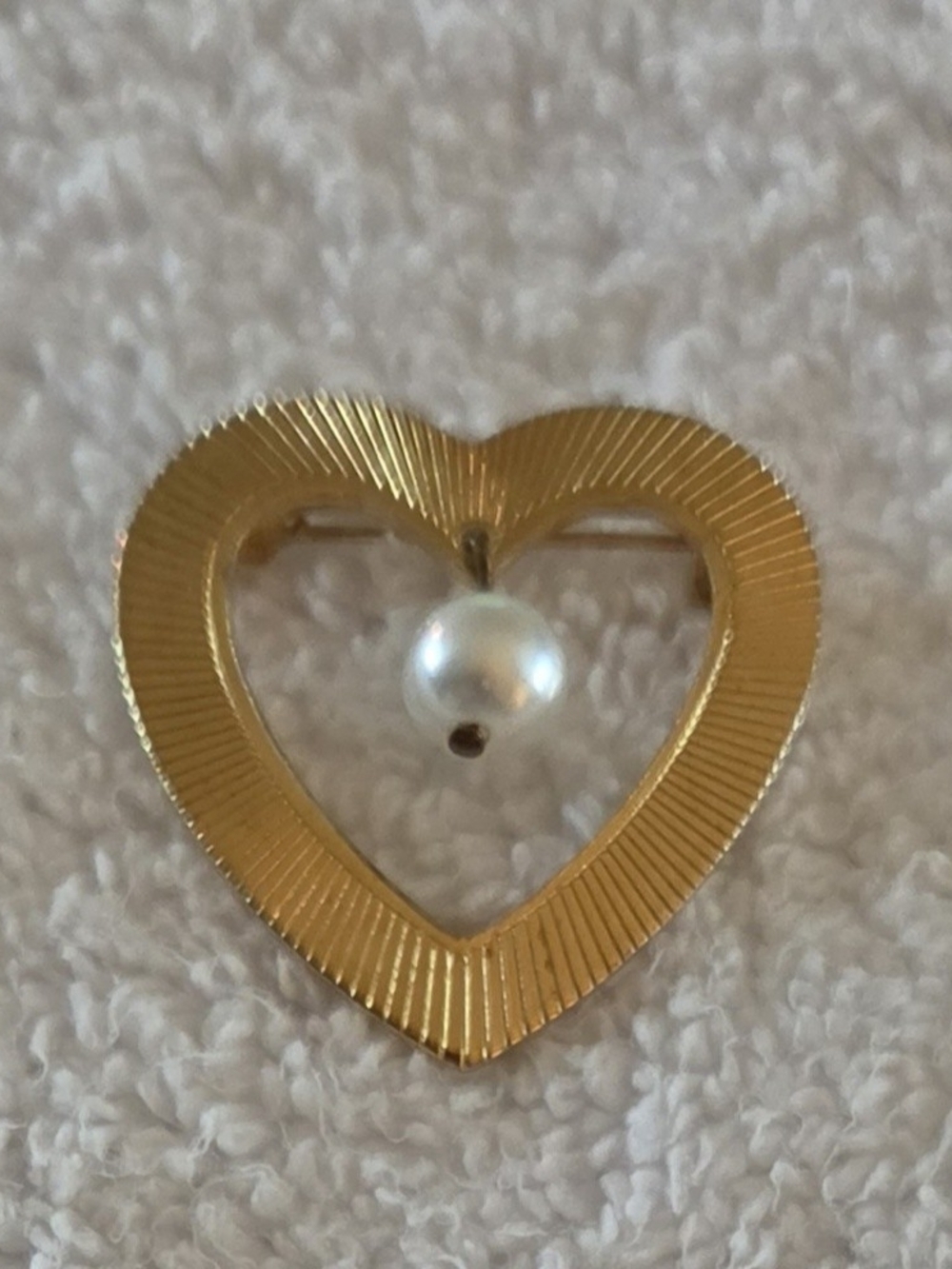 Vintage Gold Tone Brooch Pin Lot 10pc Teddy Bear(Avon) & Calla Lily Bouquet&more - Picture 10 of 14